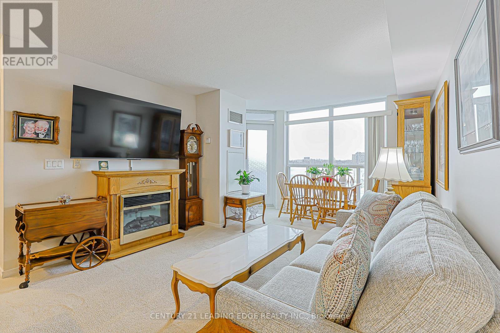 318 - 340 Watson Street W, Whitby, Ontario  L1N 9G1 - Photo 10 - E12662504