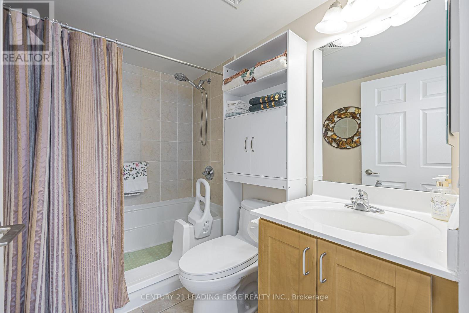 318 - 340 Watson Street W, Whitby, Ontario  L1N 9G1 - Photo 15 - E12662504