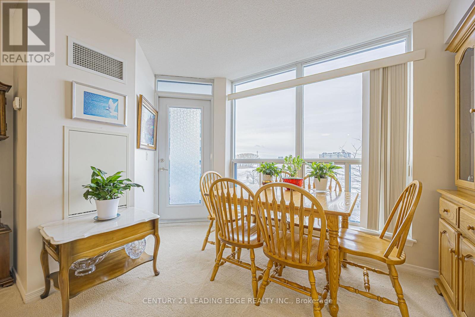 318 - 340 Watson Street W, Whitby, Ontario  L1N 9G1 - Photo 12 - E12662504