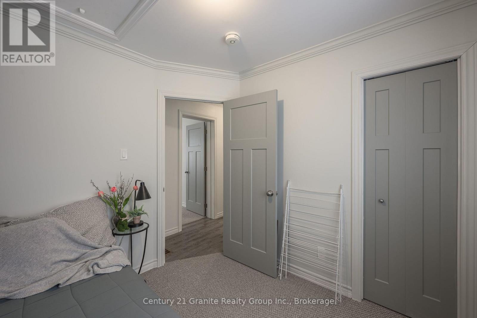 1015 Guilford Court, Dysart Et Al, Ontario  K0M 1S0 - Photo 22 - X12665094