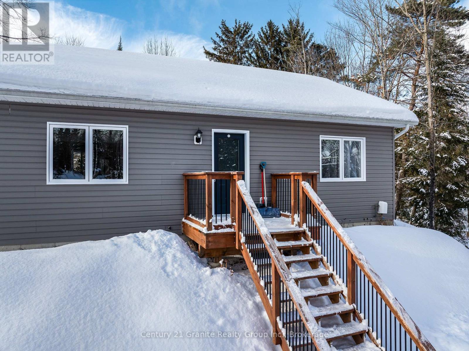 1015 Guilford Court, Dysart Et Al, Ontario  K0M 1S0 - Photo 25 - X12665094