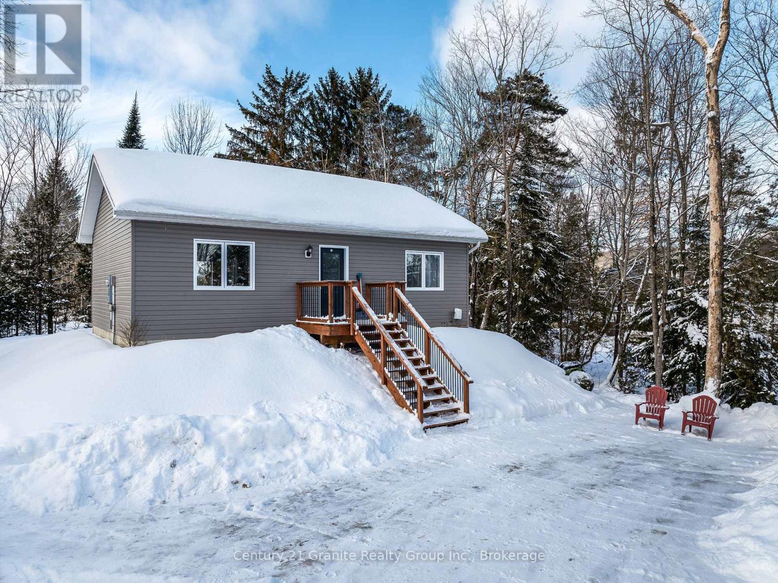 1015 Guilford Court, Dysart Et Al, Ontario  K0M 1S0 - Photo 26 - X12665094