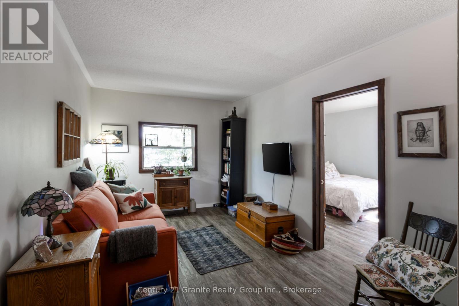 2029 Little Hawk Lake Road, Algonquin Highlands, Ontario  K0M 1S0 - Photo 21 - X12665098