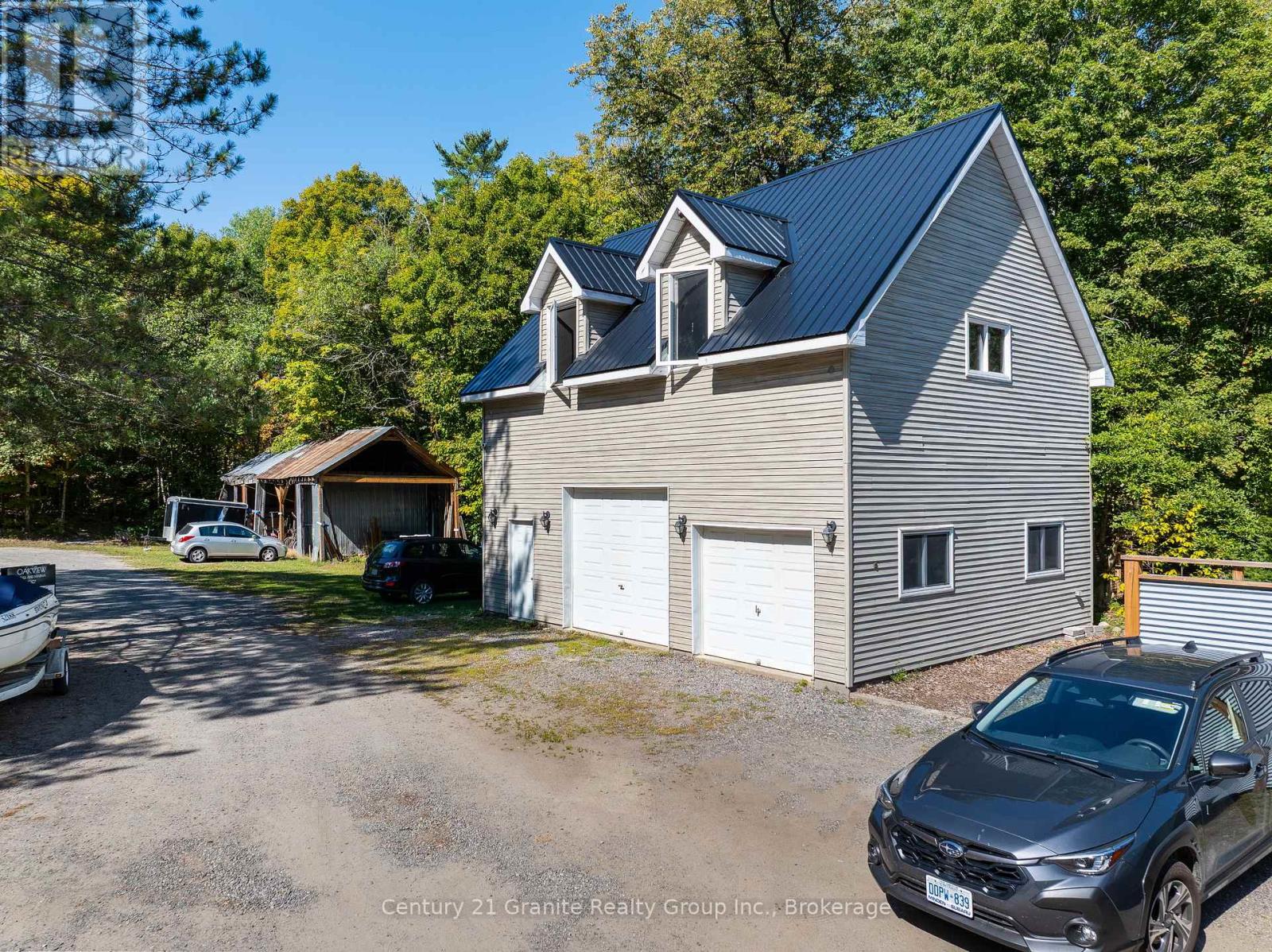 2029 Little Hawk Lake Road, Algonquin Highlands, Ontario  K0M 1S0 - Photo 50 - X12665098