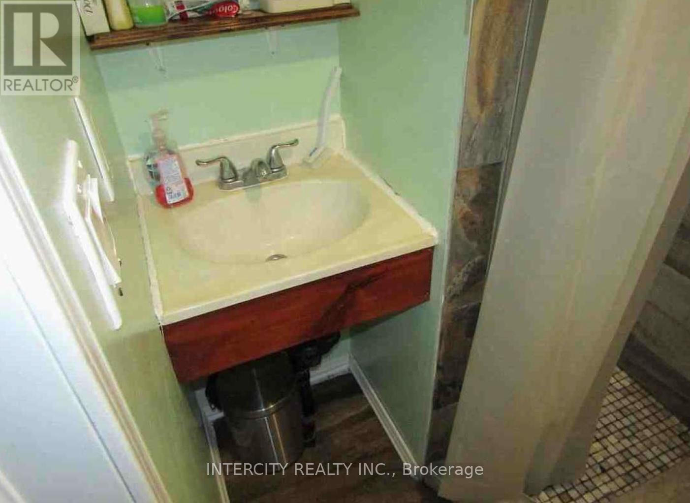 54 Sixteenth Street, Toronto, Ontario  M8V 3J8 - Photo 18 - W12657374