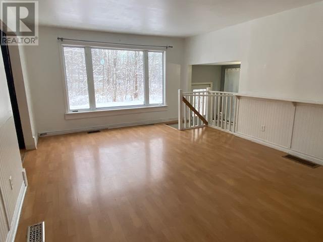 61 Victoria St, Sault Ste. Marie, Ontario  P6A 5K6 - Photo 11 - SM253351