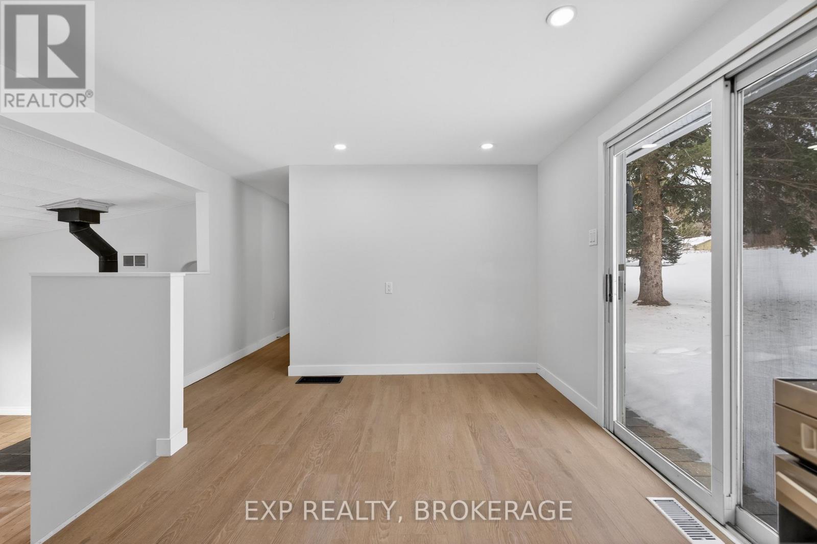 6402 Perth Road, Frontenac, Ontario  K0H 2L0 - Photo 13 - X12665150