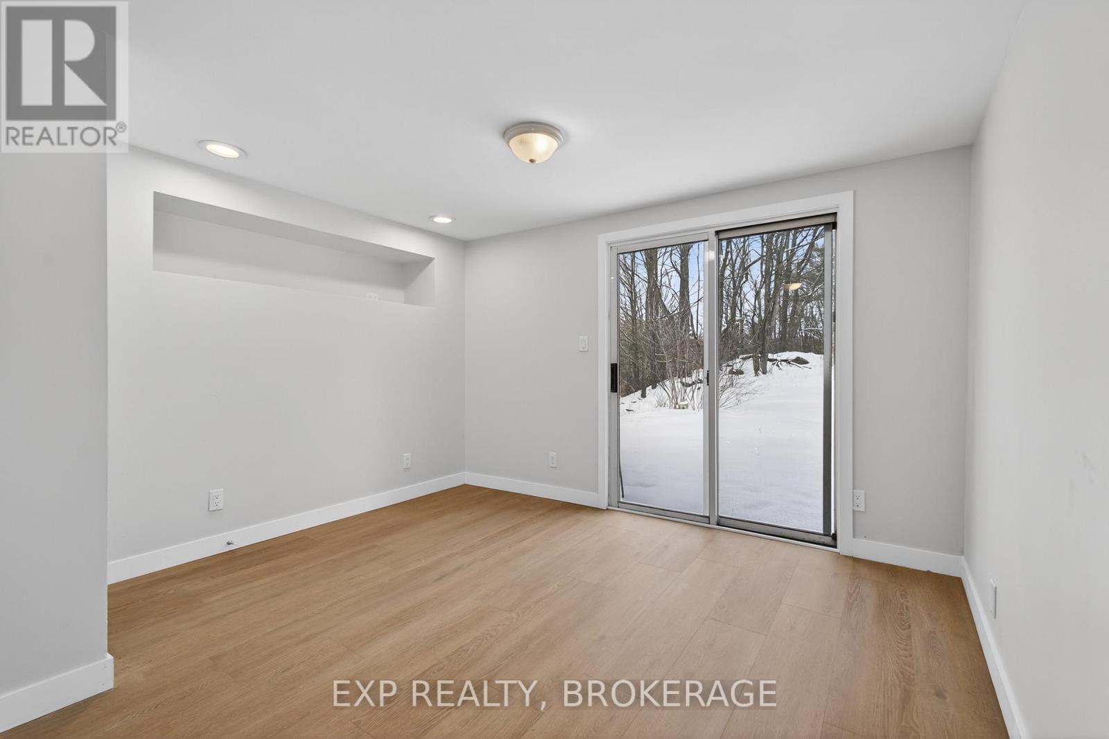 6402 Perth Road, Frontenac, Ontario  K0H 2L0 - Photo 21 - X12665150