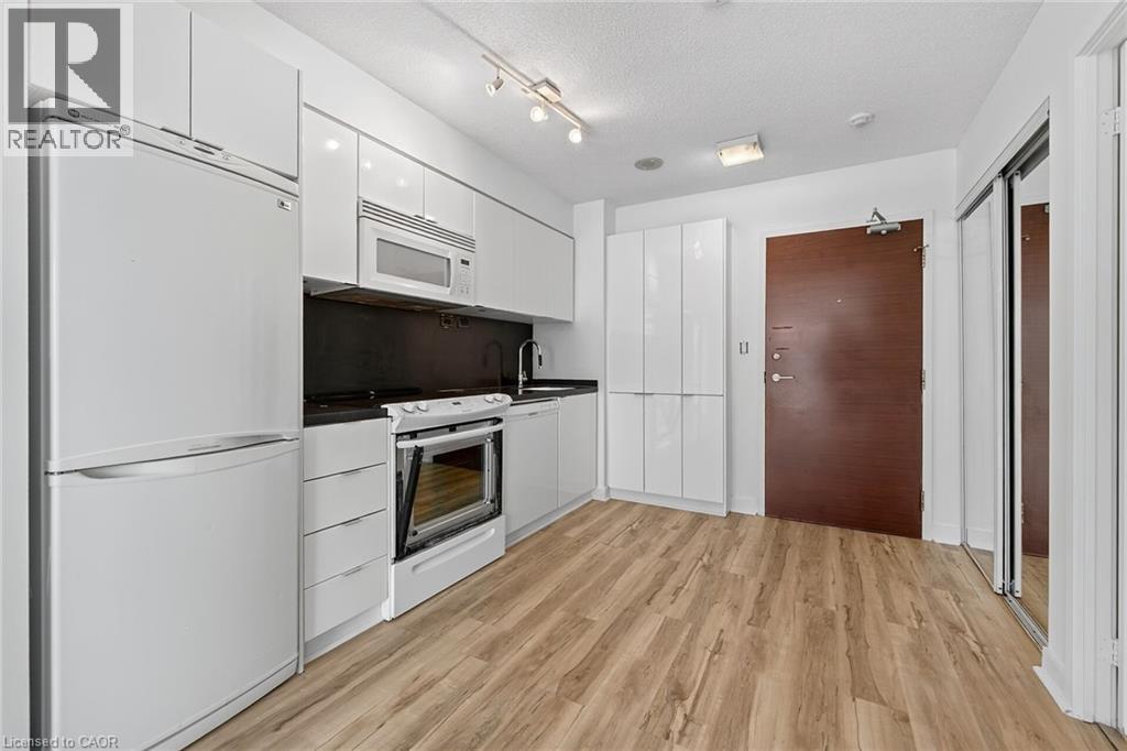 15 Iceboat Terrace Unit# 1205, Toronto, Ontario  M5V 4A5 - Photo 20 - 40780507