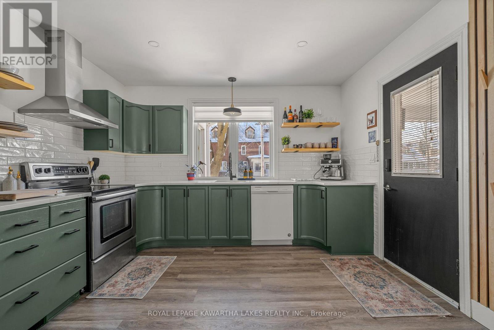 22 Albert Street N, Kawartha Lakes, Ontario  K9V 4J2 - Photo 10 - X12665144