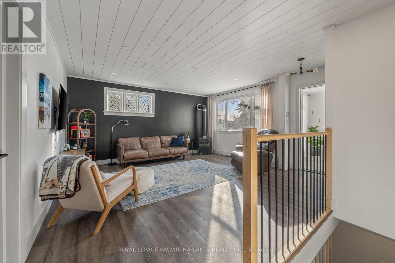 22 Albert Street N, Kawartha Lakes, Ontario  K9V 4J2 - Photo 23 - X12665144