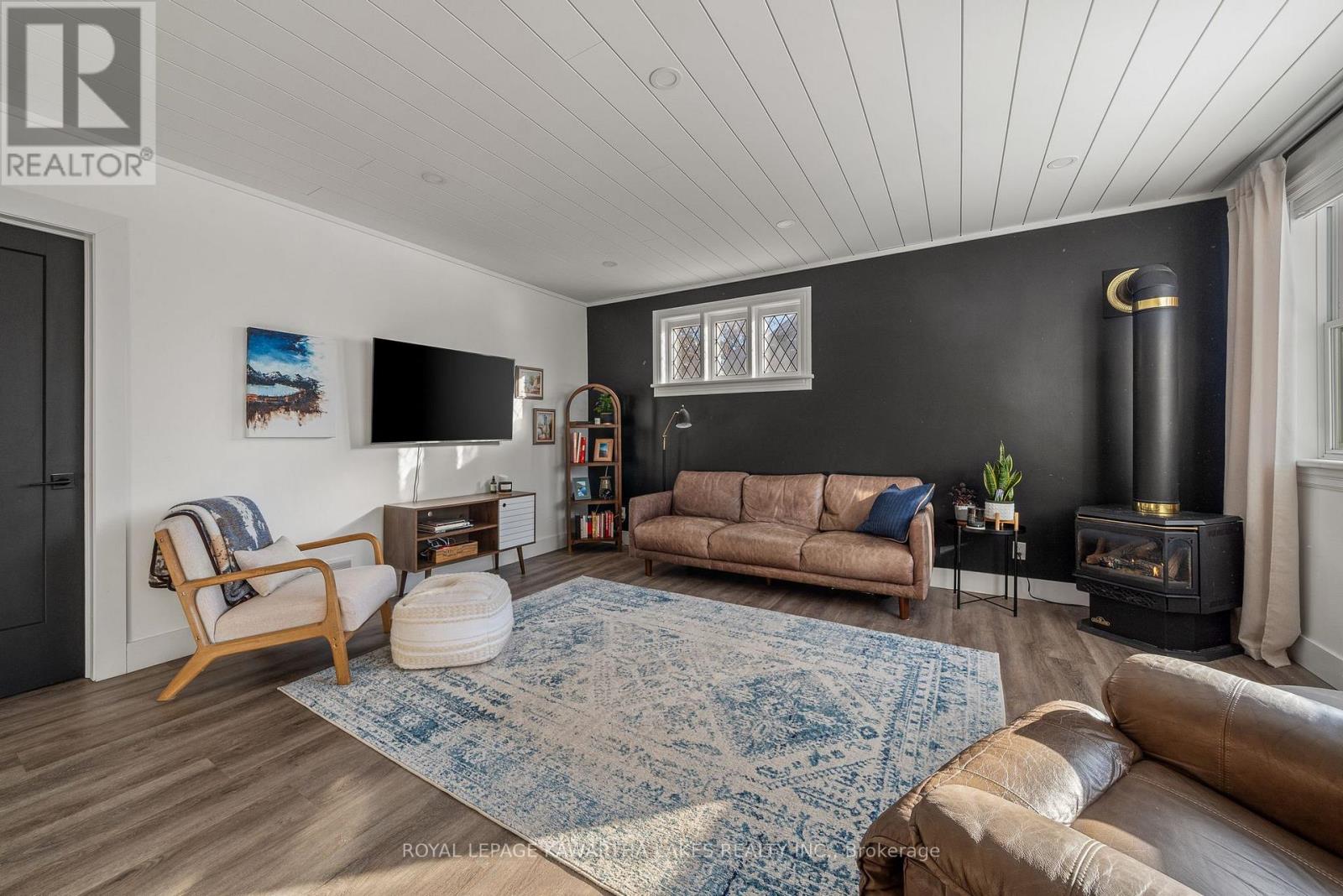 22 Albert Street N, Kawartha Lakes, Ontario  K9V 4J2 - Photo 25 - X12665144