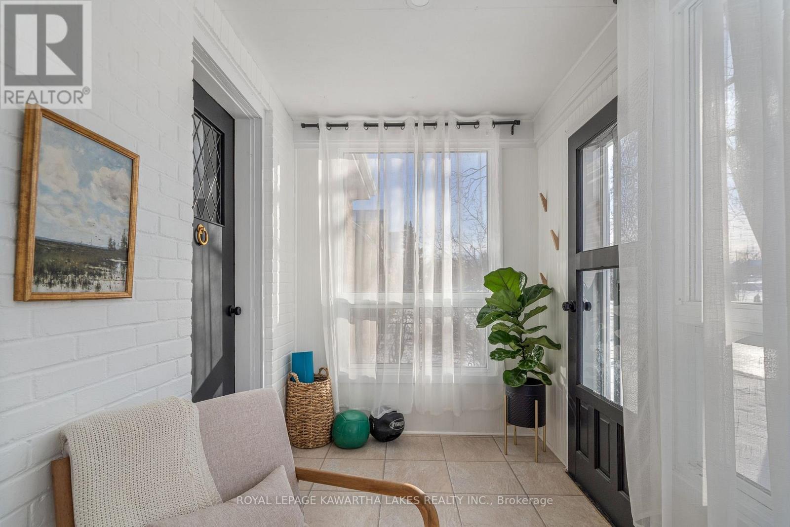 22 Albert Street N, Kawartha Lakes, Ontario  K9V 4J2 - Photo 31 - X12665144