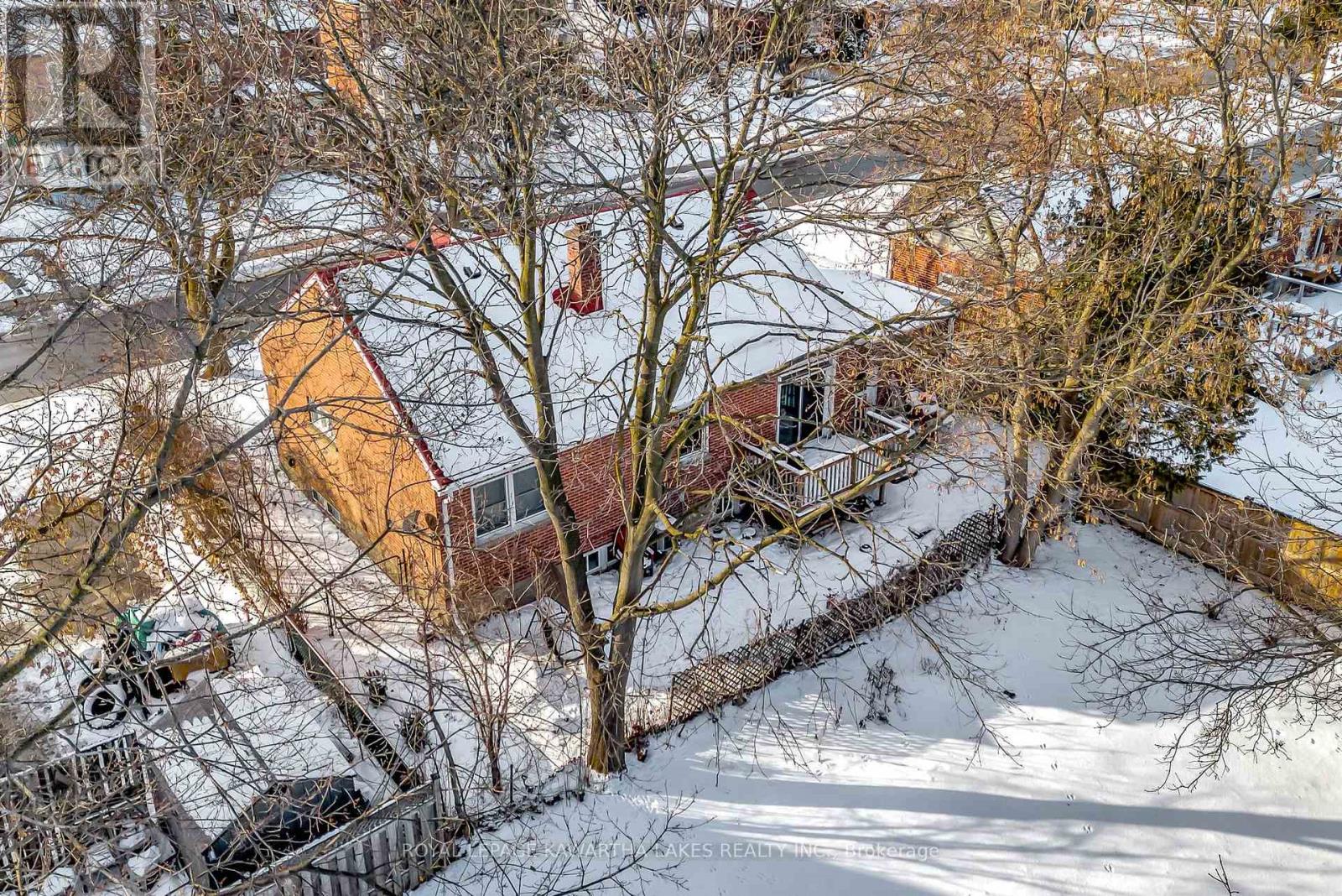 22 Albert Street N, Kawartha Lakes, Ontario  K9V 4J2 - Photo 6 - X12665144