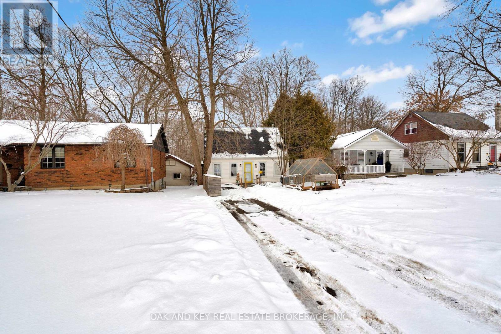 156 Langarth Street W, London South, Ontario  N6J 1P6 - Photo 4 - X12665116