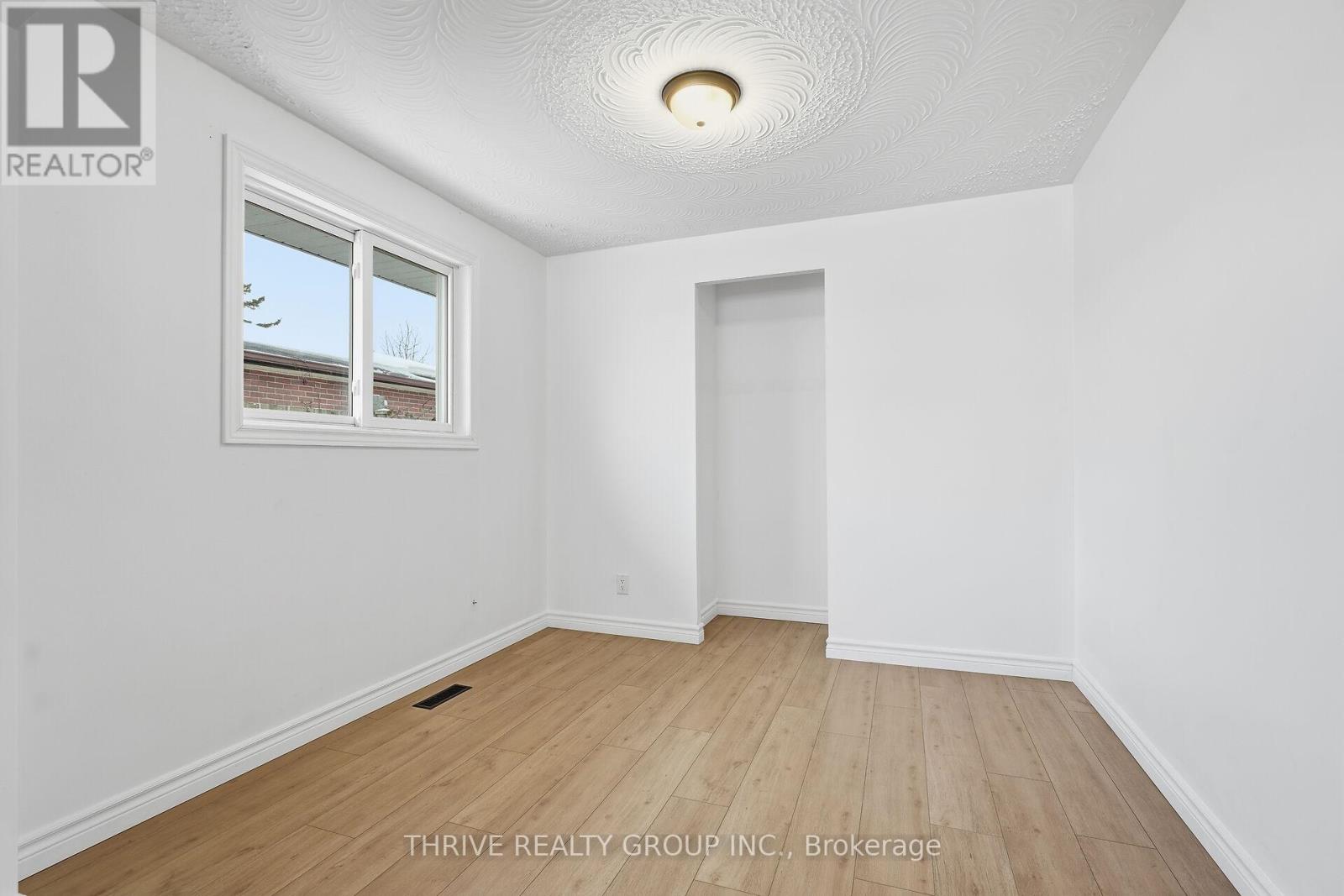 64 Jena Crescent, London East, Ontario  N5V 1L4 - Photo 11 - X12665118