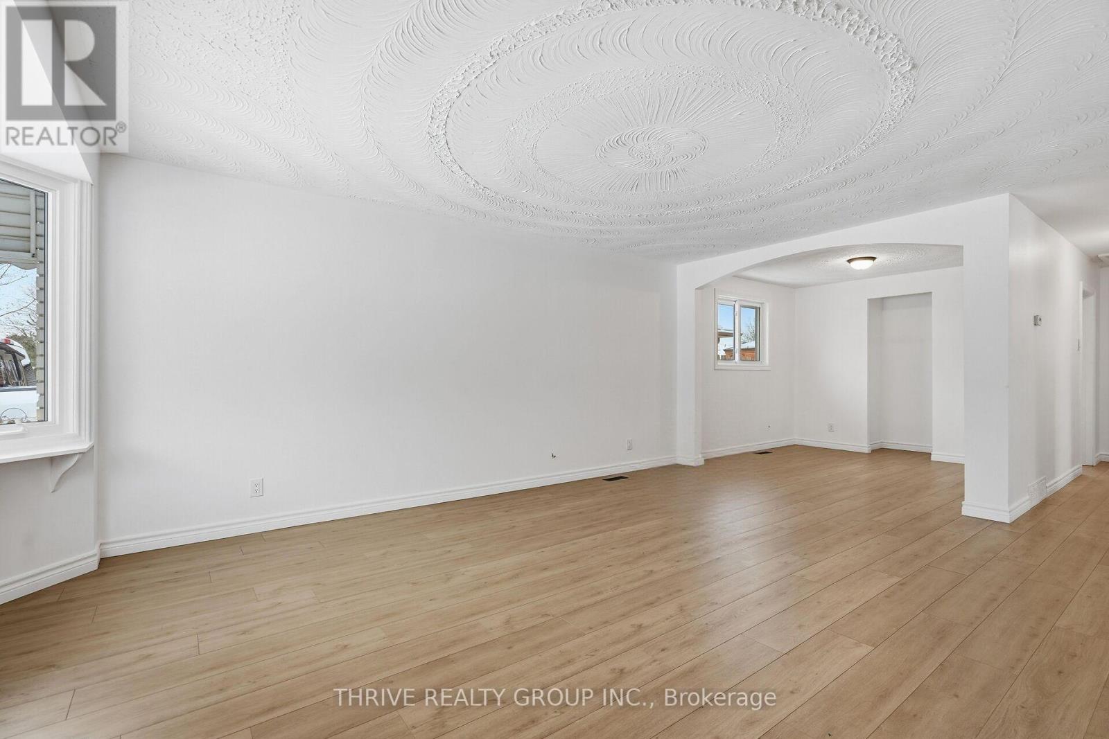 64 Jena Crescent, London East, Ontario  N5V 1L4 - Photo 12 - X12665118