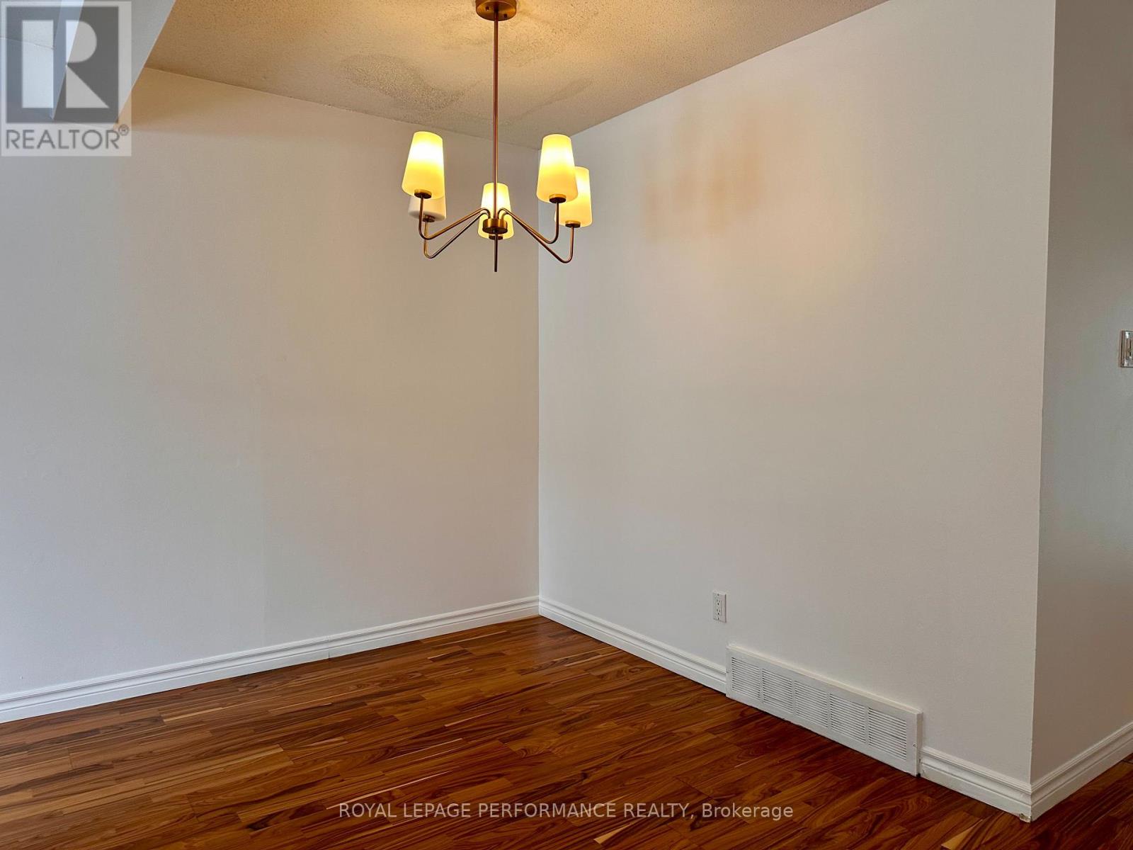 2724 Pimlico Crescent, Ottawa, Ontario  K1T 2A8 - Photo 7 - X12665152