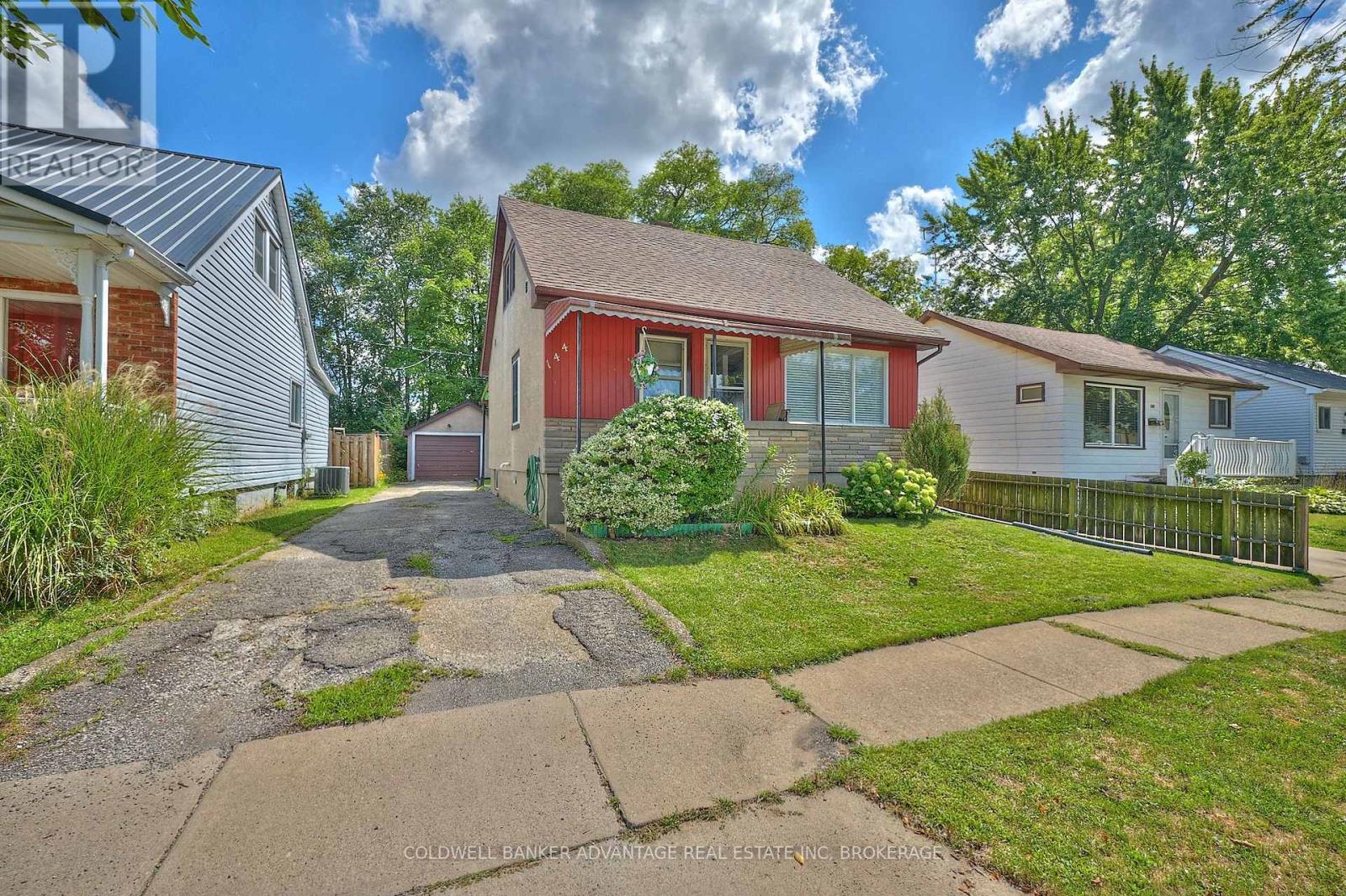 144 Dunkirk Road, Welland, Ontario  L3B 2N6 - Photo 1 - X12665126