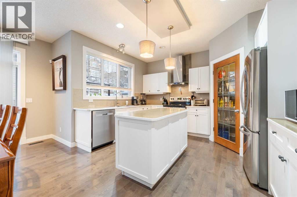 4 Crestridge Way Sw, Calgary, Alberta  T3B 5Z4 - Photo 13 - A2274271