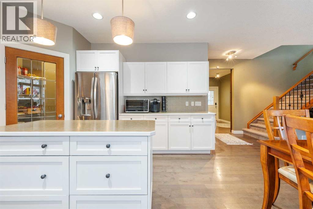 4 Crestridge Way Sw, Calgary, Alberta  T3B 5Z4 - Photo 16 - A2274271