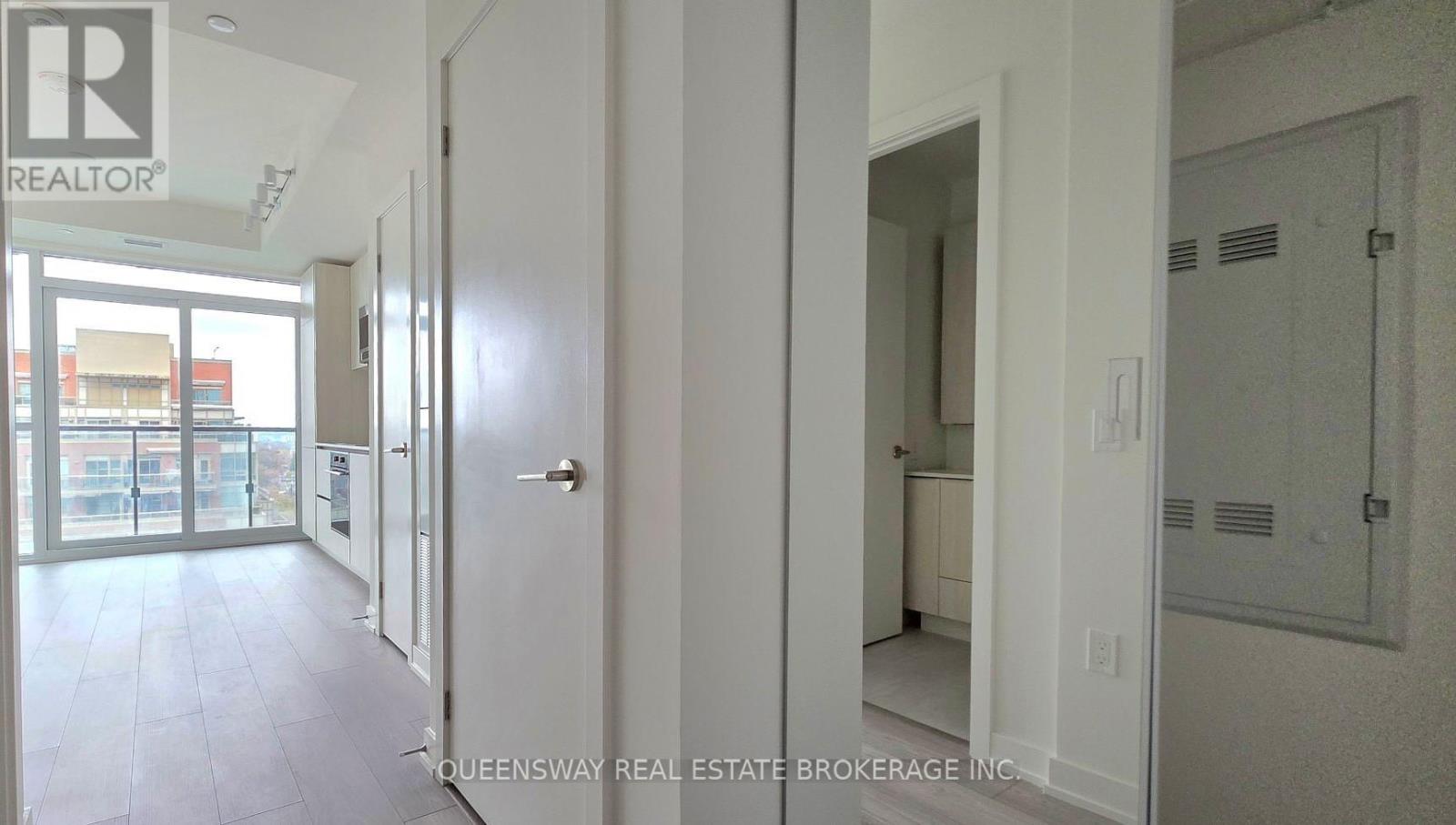 1004 - 120 Broadway Avenue, Toronto, Ontario  M4P 0E9 - Photo 2 - C12665104