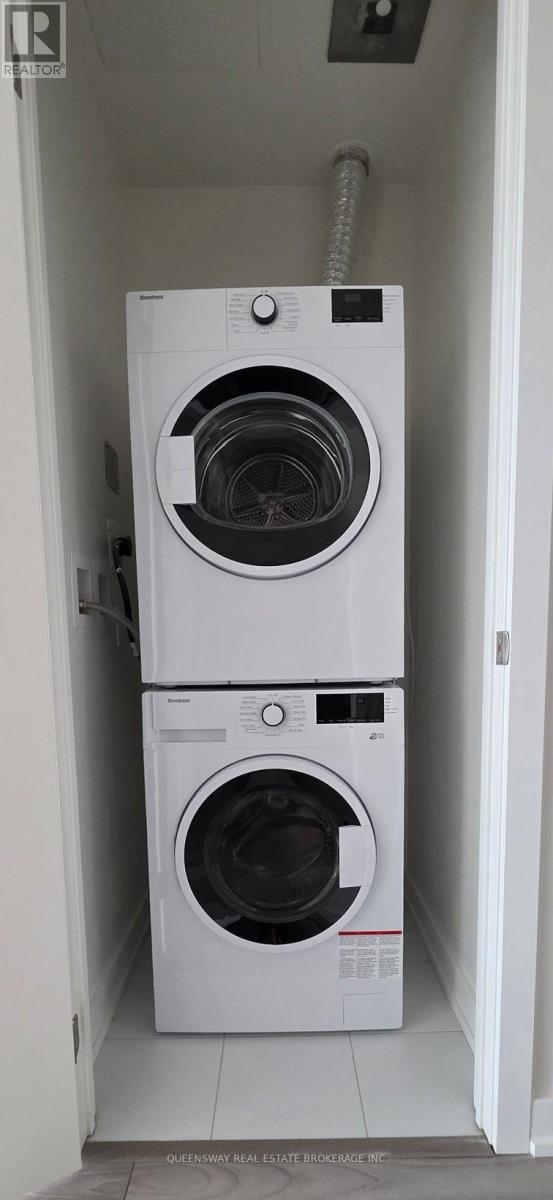 1004 - 120 Broadway Avenue, Toronto, Ontario  M4P 0E9 - Photo 6 - C12665104