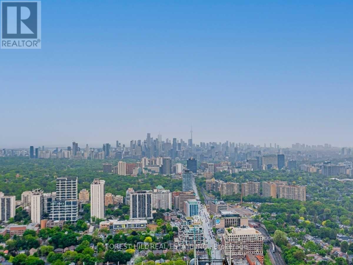 5702 - 2221 YONGE STREET Toronto (Mount Pleasant West), ON M4S 2B4