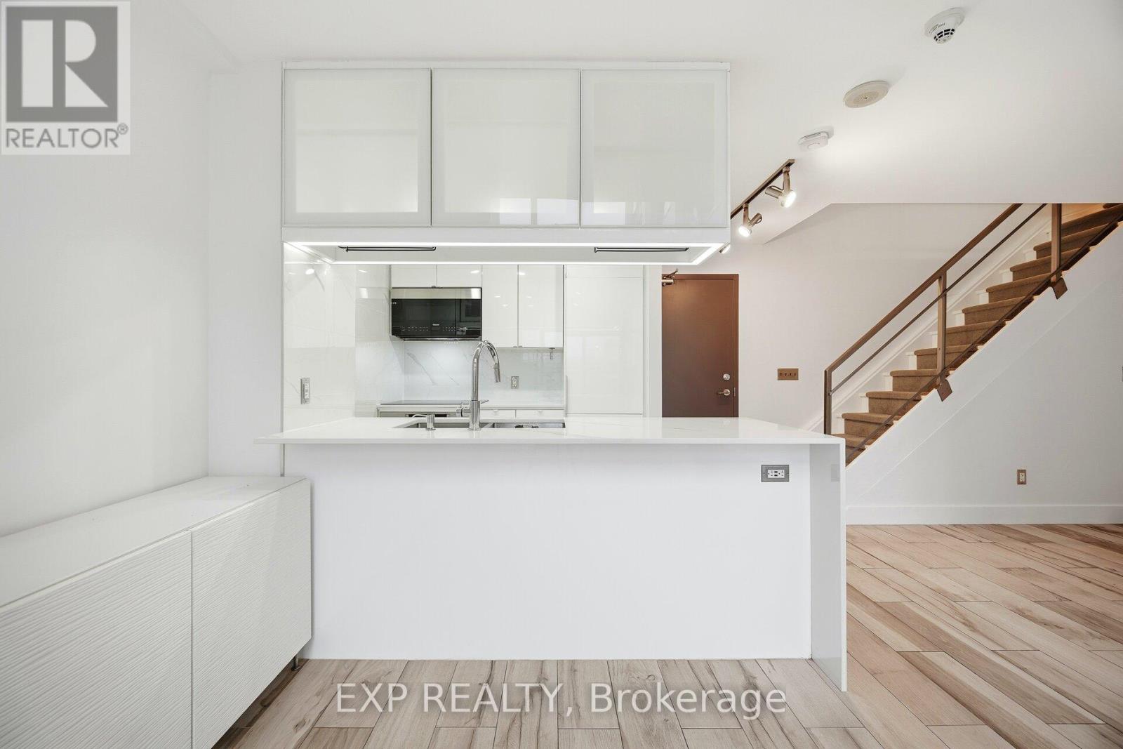 632 - 637 Lake Shore Boulevard W, Toronto, Ontario  M5V 3J6 - Photo 17 - C12665156