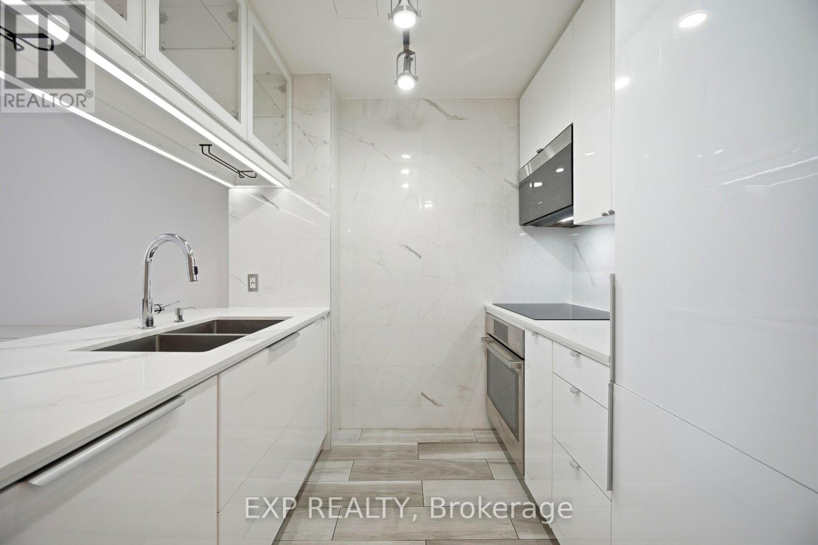 632 - 637 Lake Shore Boulevard W, Toronto, Ontario  M5V 3J6 - Photo 18 - C12665156