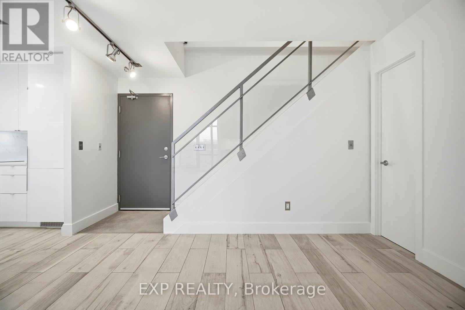 632 - 637 Lake Shore Boulevard W, Toronto, Ontario  M5V 3J6 - Photo 3 - C12665156