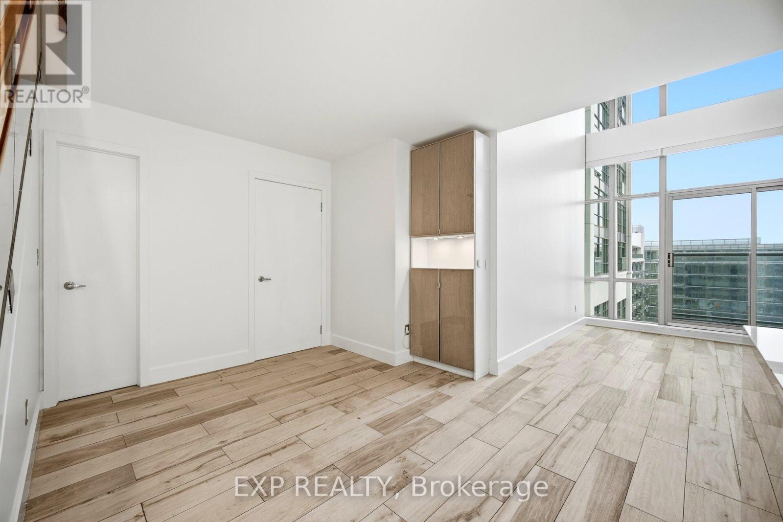 632 - 637 Lake Shore Boulevard W, Toronto, Ontario  M5V 3J6 - Photo 5 - C12665156