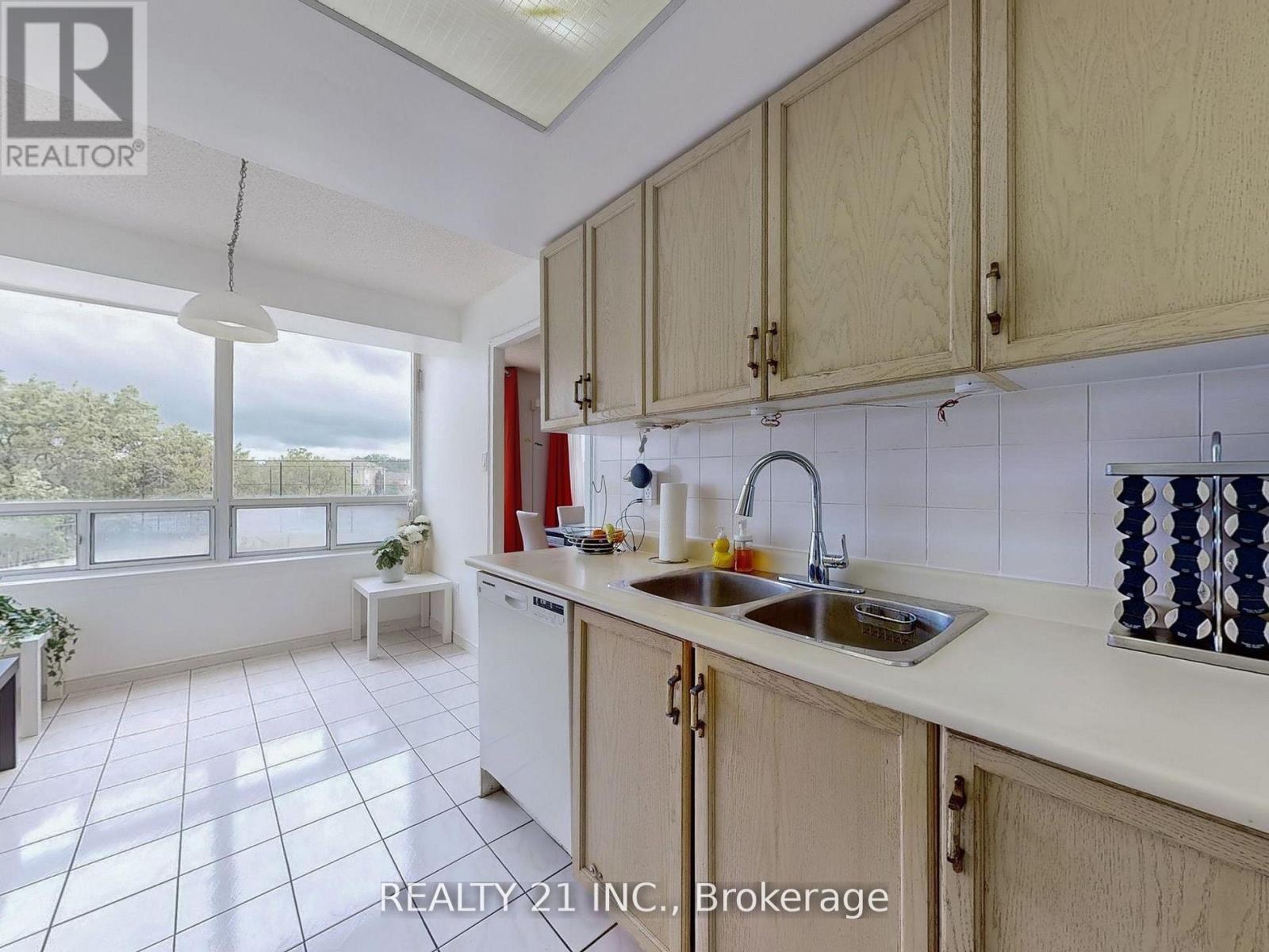 488 - 1 Greystone Walk Drive, Toronto, Ontario  M1K 5J3 - Photo 7 - E12665148