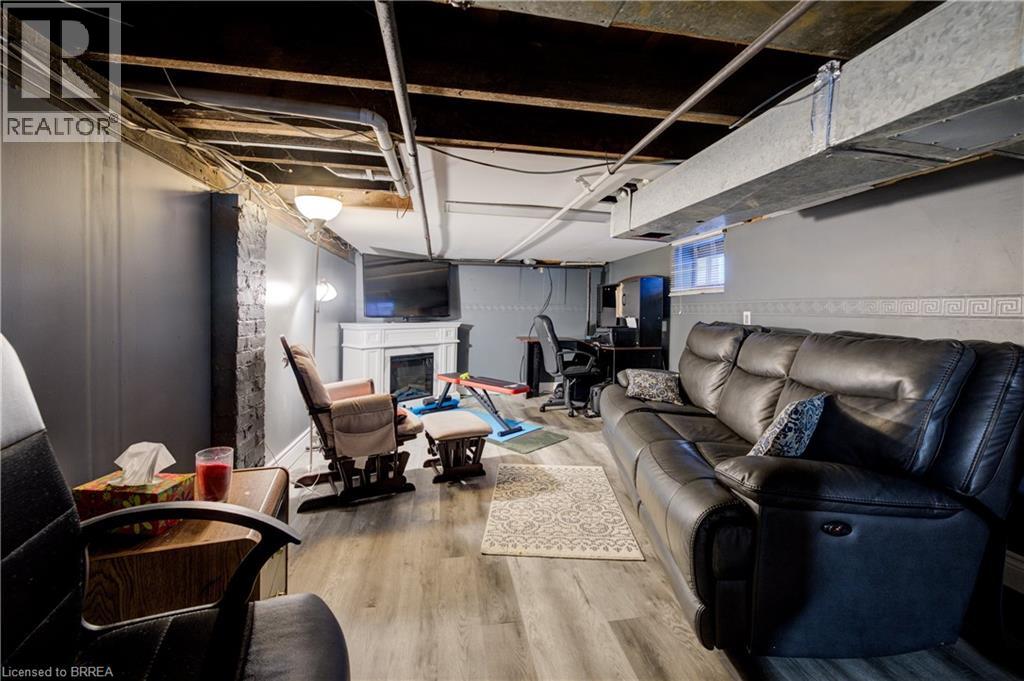 88 Walnut Street, Brantford, Ontario  N3T 1H4 - Photo 24 - 40795808