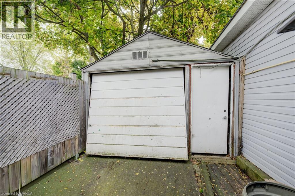 88 Walnut Street, Brantford, Ontario  N3T 1H4 - Photo 32 - 40795808
