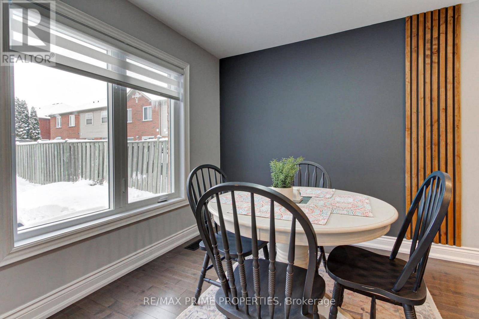 122 Glasgow Crescent, Georgina, Ontario  L4P 4B1 - Photo 10 - N12665176