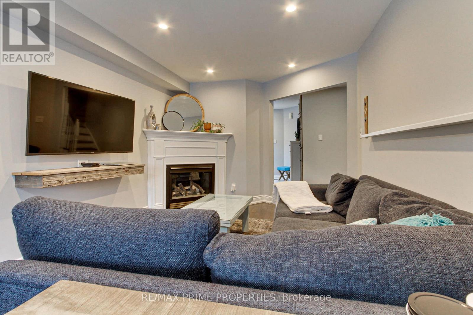 122 Glasgow Crescent, Georgina, Ontario  L4P 4B1 - Photo 11 - N12665176