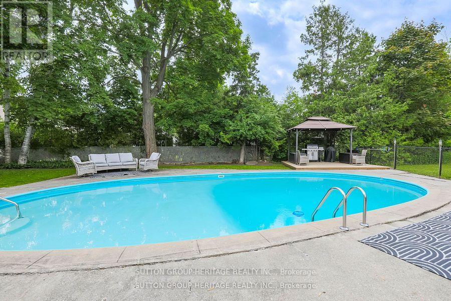 3 Northwood Road, Georgina (Sutton & Jackson's Point), Ontario  L0E 1R0 - Photo 12 - N12665178