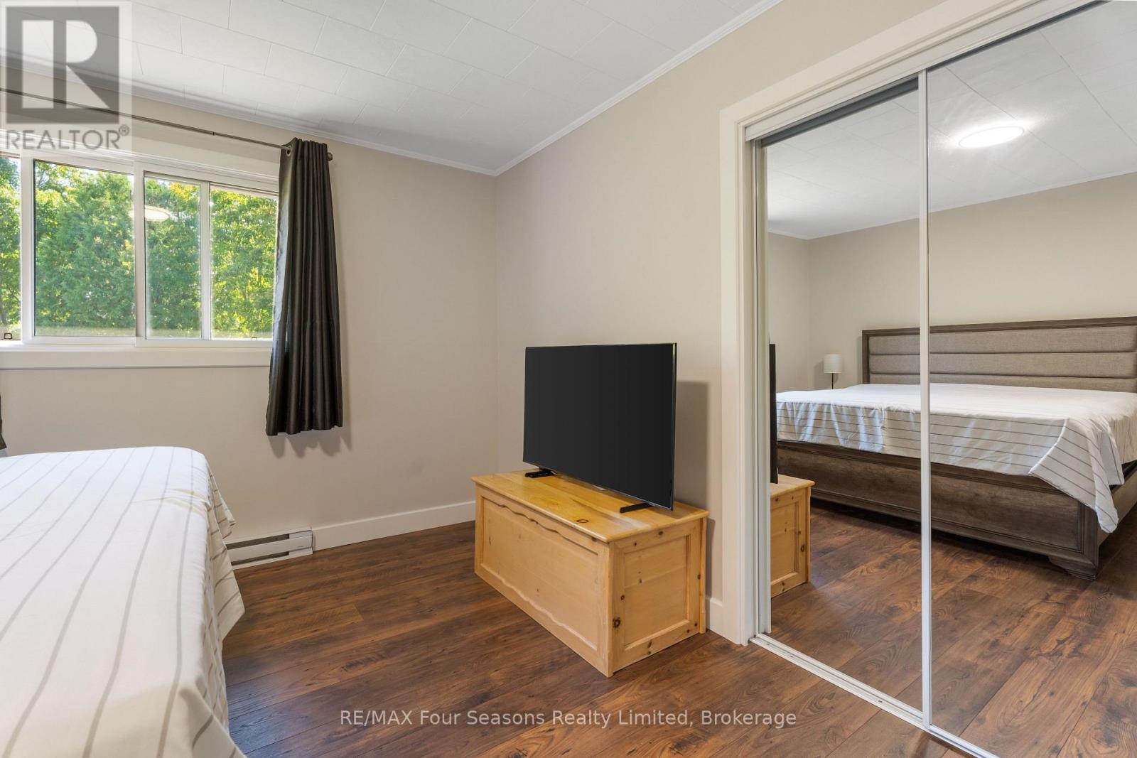 571 David Street, Gravenhurst, Ontario  P1P 1M1 - Photo 16 - X12430741