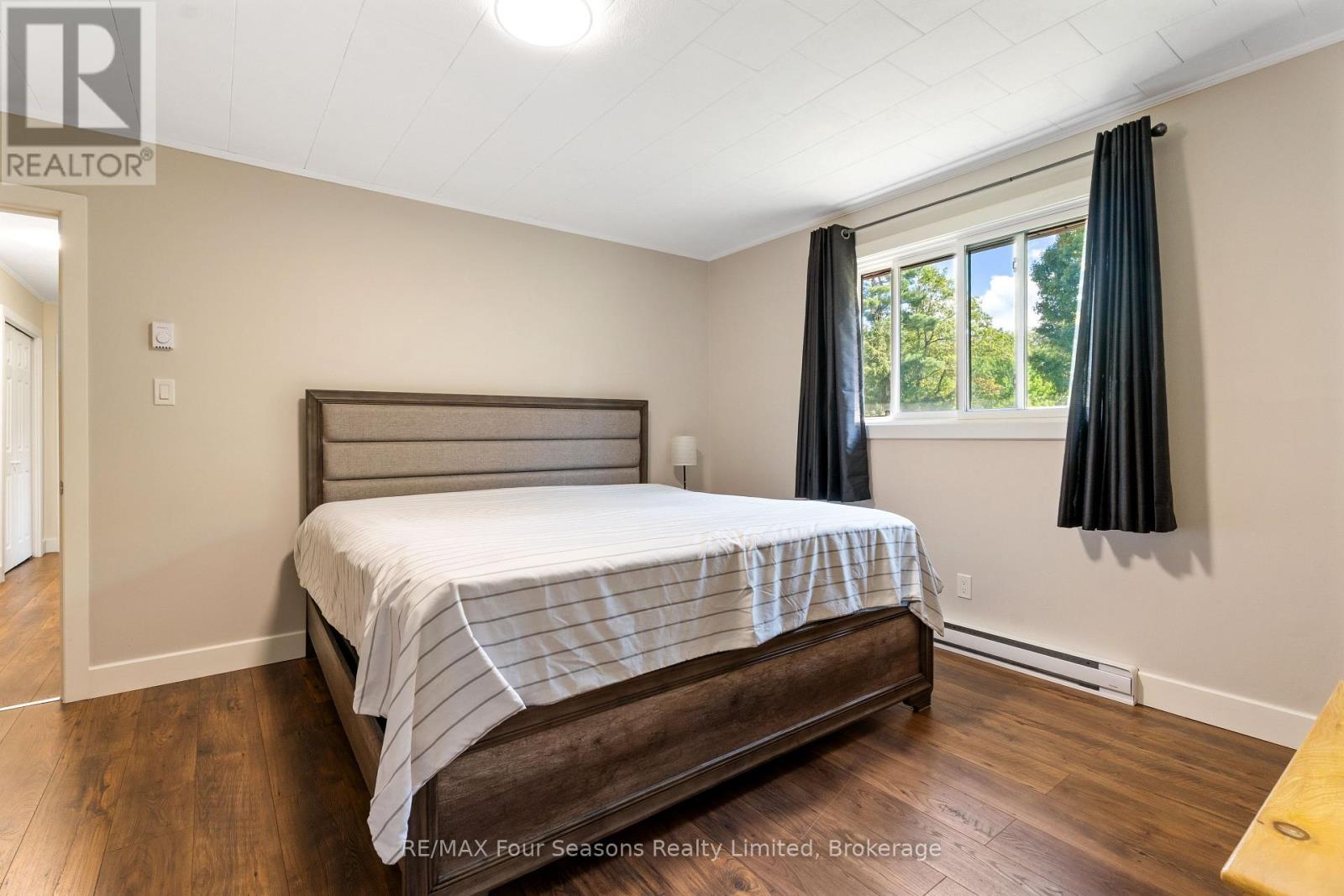 571 David Street, Gravenhurst, Ontario  P1P 1M1 - Photo 14 - X12430741