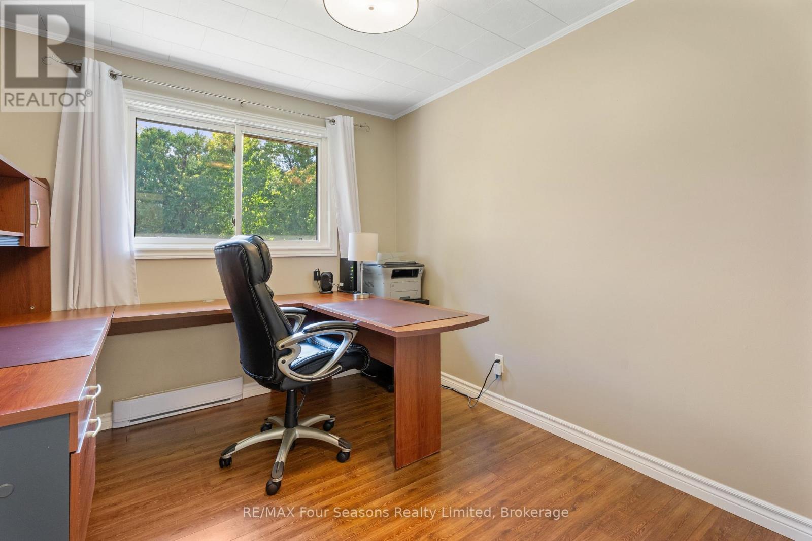 571 David Street, Gravenhurst, Ontario  P1P 1M1 - Photo 17 - X12430741