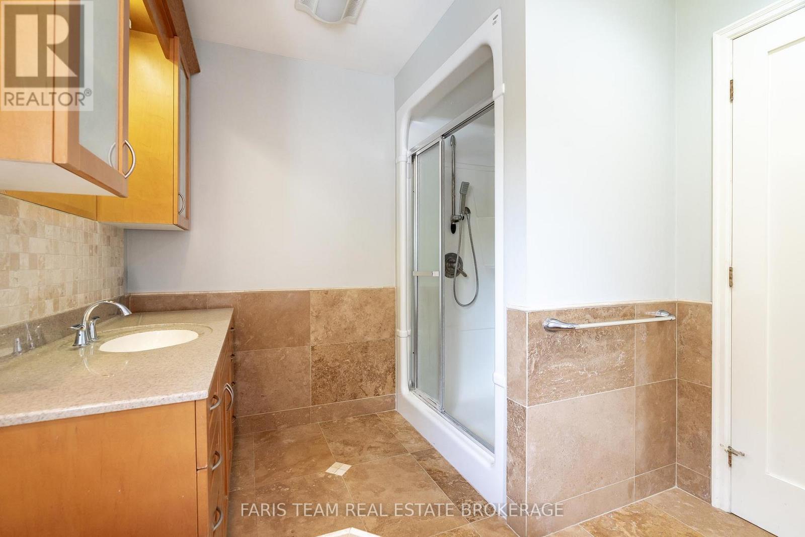 104 Knox Road E, Wasaga Beach, Ontario  L9Z 2T5 - Photo 27 - S12665140