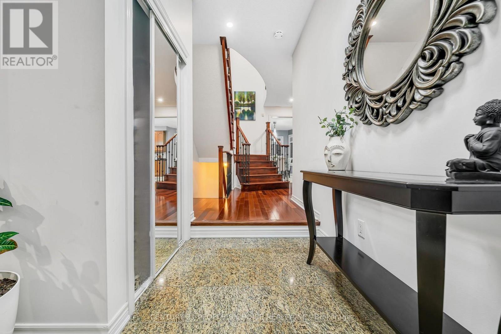 52 Smoothwater Terrace, Markham, Ontario  L6B 0E8 - Photo 7 - N12638374