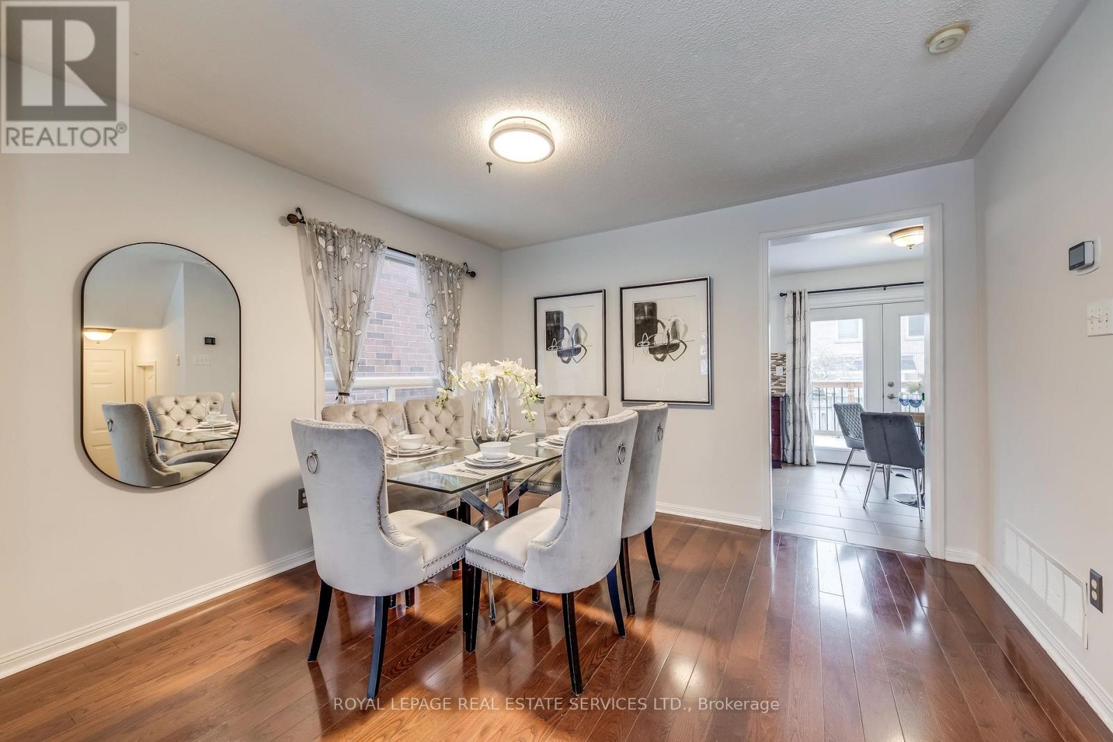 1332 Goldhawk Trail, Oakville, Ontario  L6M 3Y6 - Photo 11 - W12665154