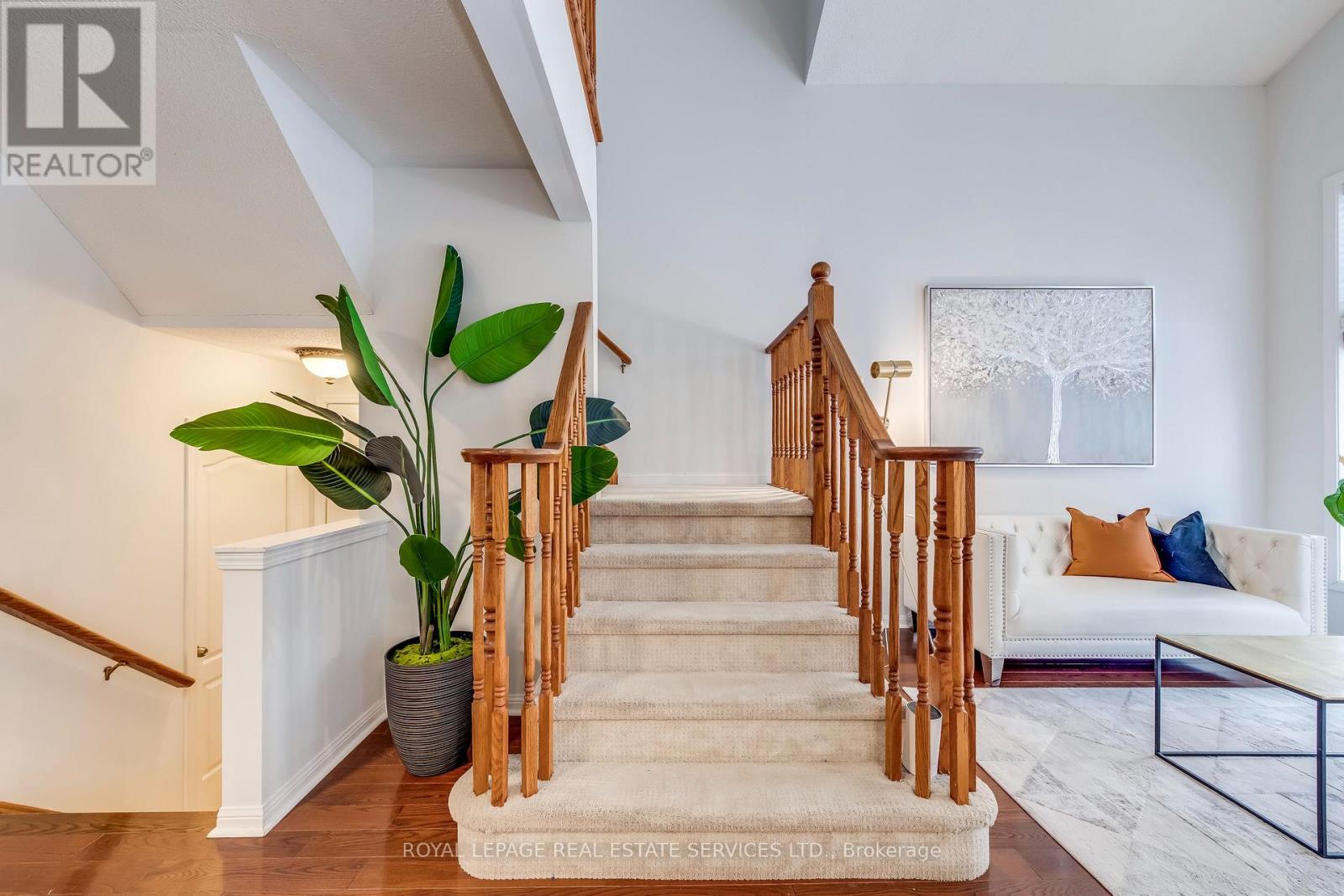 1332 Goldhawk Trail, Oakville, Ontario  L6M 3Y6 - Photo 22 - W12665154