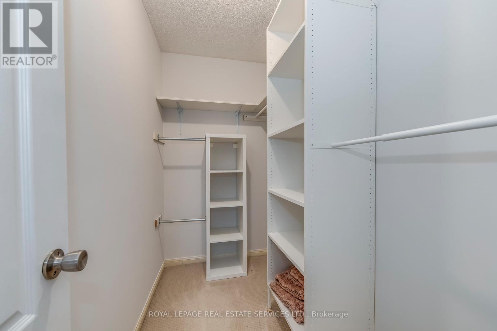 1332 Goldhawk Trail, Oakville, Ontario  L6M 3Y6 - Photo 29 - W12665154