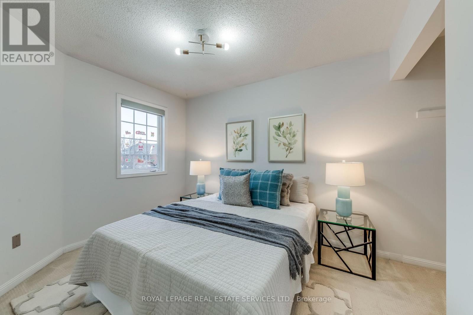 1332 Goldhawk Trail, Oakville, Ontario  L6M 3Y6 - Photo 30 - W12665154