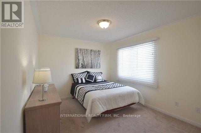 M & U - 3259 High Springs Crescent N, Mississauga, Ontario  L5B 4G7 - Photo 10 - W12665162