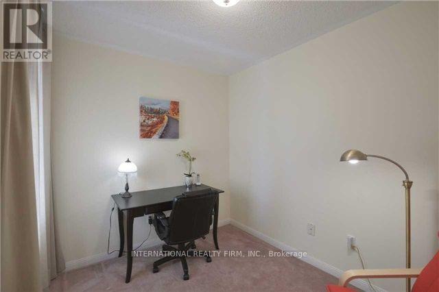 M & U - 3259 High Springs Crescent N, Mississauga, Ontario  L5B 4G7 - Photo 11 - W12665162