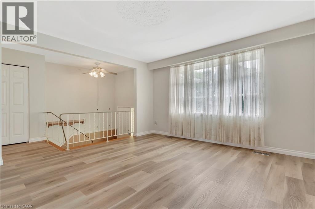 528 Havelock Drive, Waterloo, Ontario  N2L 4N7 - Photo 7 - 40795988